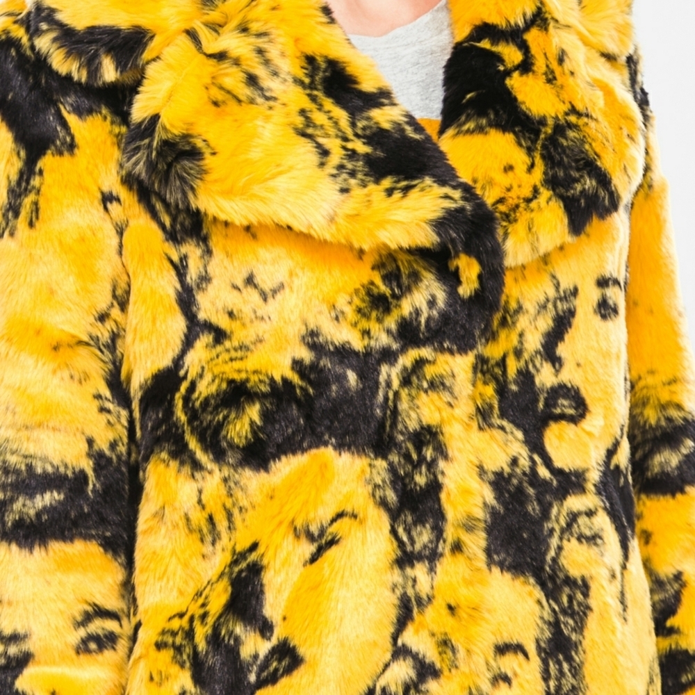 NEW GUESS Marilyn Print  Faux-Fur Coat SZ S - Picture 3 of 4
